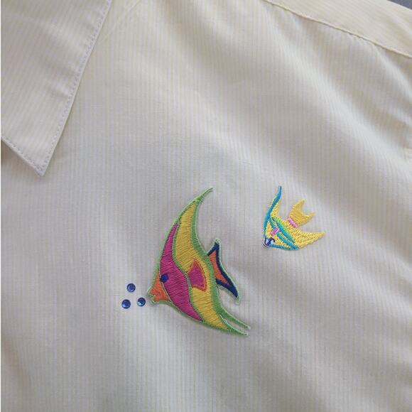 VTG Las Olas Shirt L Yellow White Tropical Fish Embroidered GUC See Photos - Picture 6 of 9